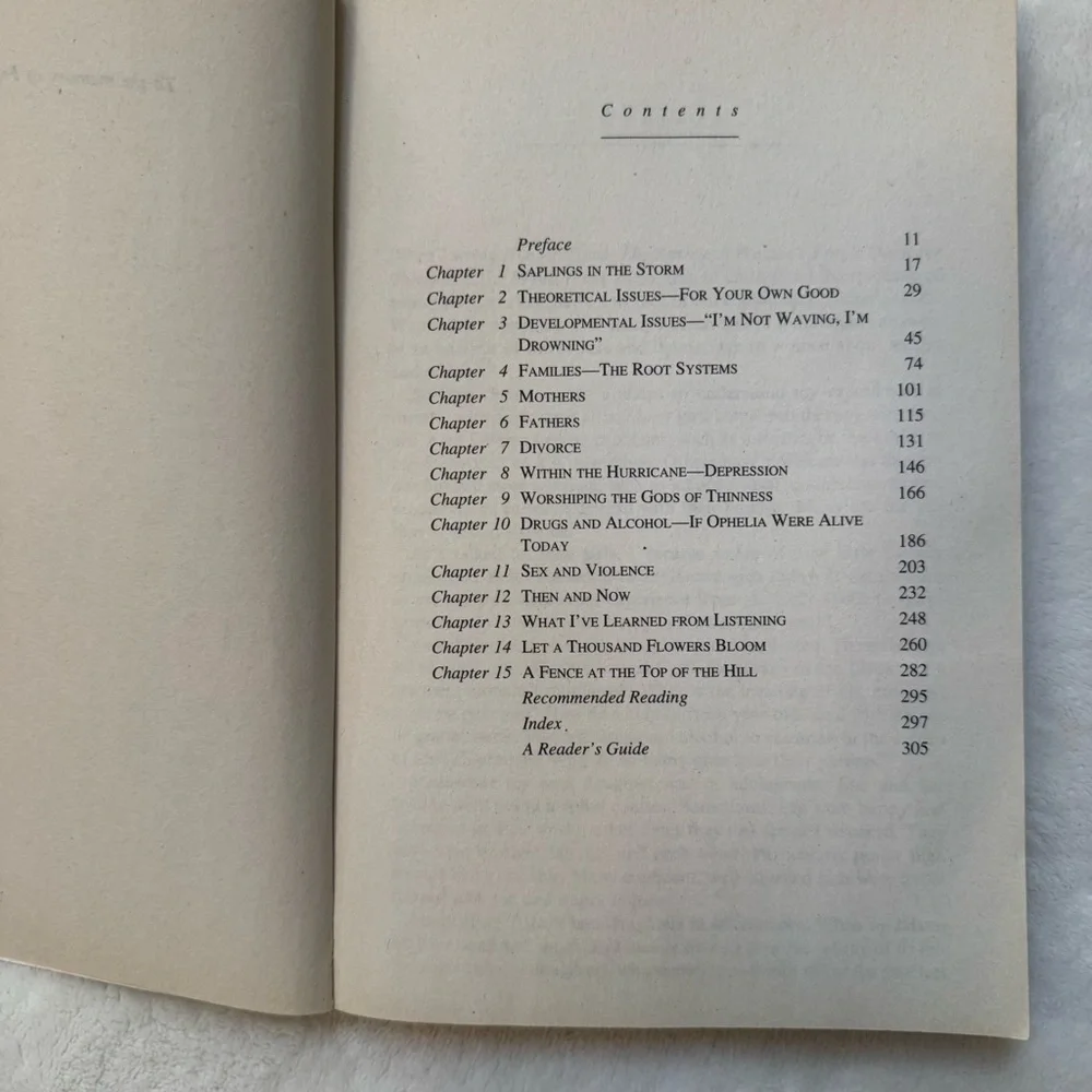 REVIVING OPHELIA Saving The Selves of Adolescent Girls by Mary Pipher Book